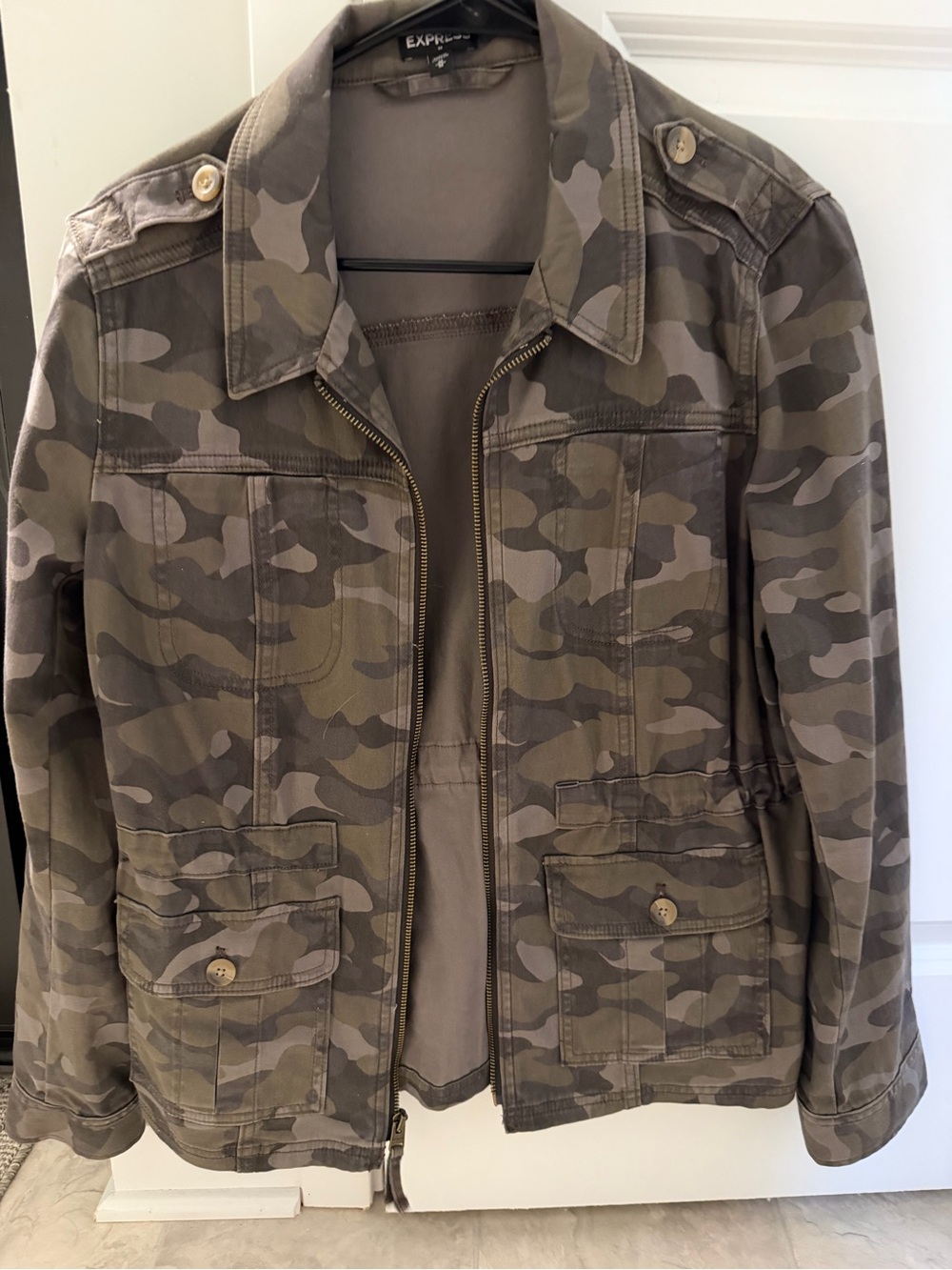 Express Womens Jacket - MEDIUM